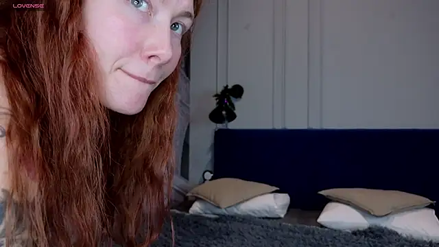 Liv Fay online show from 12-25-24, 01:09