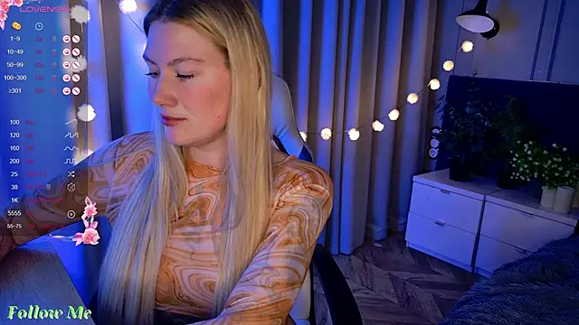 Liv Fay online show from 02-12-25, 04:44