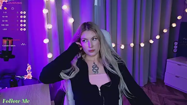 Liv Fay online show from 02-27-25, 02:54