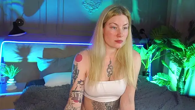 Liv Fay online show from 03-14-25, 08:38