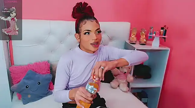 Snapshot of alexa-xxx- chatting on 03-09-25, 01:15 alexa-xxx- online show from 03-09-25, 01:15