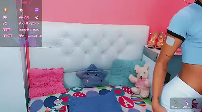 Snapshot of alexa-xxx- chatting on 03-19-25, 06:03 alexa-xxx- online show from 03-19-25, 06:03