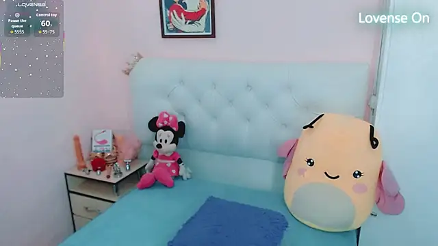 Snapshot of alexa-xxx- chatting on 09-30-25, 05:01 alexa-xxx- online show from 09-30-25, 05:01