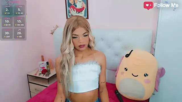 Snapshot of alexa-xxx- chatting on 10-07-25, 03:47 alexa-xxx- online show from 10-07-25, 03:47