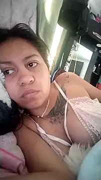 Snapshot of Tiphanydirty3 chatting on 11-22-25, 06:40 Tiphanydirty3 online show from 11-22-25, 06:40