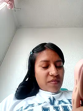 Snapshot of Tiphanydirty3 chatting on 11-27-25, 06:32 Tiphanydirty3 online show from 11-27-25, 06:32