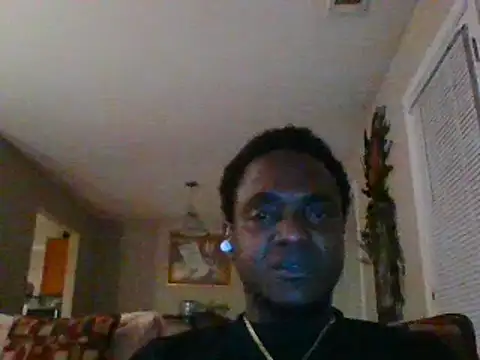 Snapshot of Hugedick0071 chatting on 01-28-25, 02:43 Hugedick0071 online show from 01-28-25, 02:43