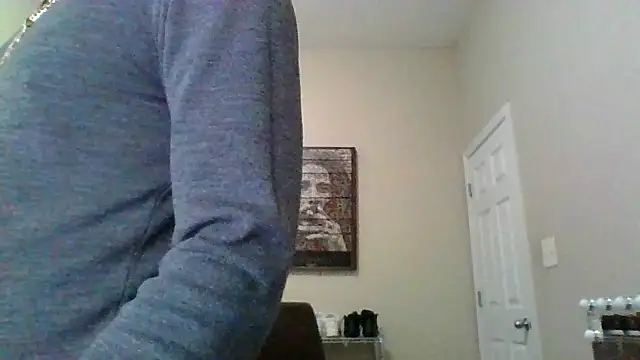 Snapshot of Hugedick0071 chatting on 01-29-25, 05:13 Hugedick0071 online show from 01-29-25, 05:13