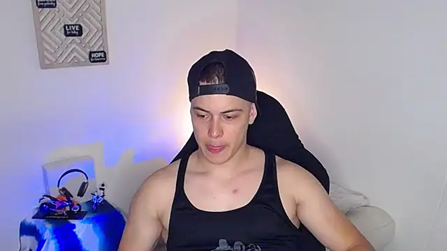 Snapshot of Alan_hadid1 chatting on 01-14-25, 03:11 Alan hadid1 online show from 01-14-25, 03:11