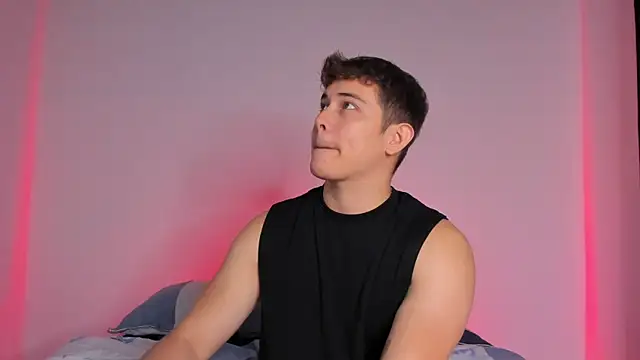 Snapshot of Alan_hadid1 chatting on 10-01-25, 02:01 Alan hadid1 online show from 10-01-25, 02:01