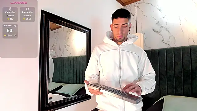 DrakeNeumann online show from 09-10-25, 04:01