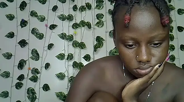 Snapshot of sexybree_ chatting on 01-15-25, 04:11 sexybree online show from 01-15-25, 04:11