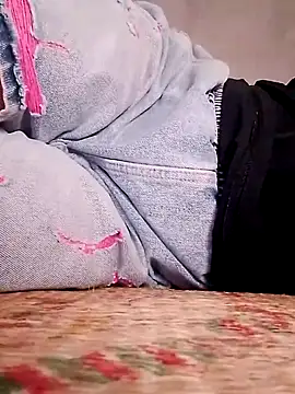 Snapshot of Hotpussy3ox chatting on 09-14-25, 06:01 Hotpussy3ox online show from 09-14-25, 06:01