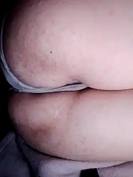 Snapshot of Hotpussy3ox chatting on 10-06-25, 05:32 Hotpussy3ox online show from 10-06-25, 05:32