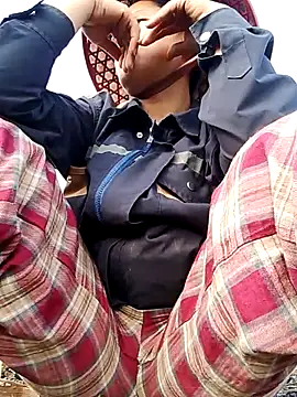 Snapshot of Hotpussy3ox chatting on 12-23-25, 08:01 Hotpussy3ox online show from 12-23-25, 08:01