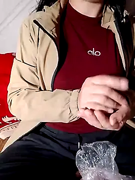 Snapshot of Hotpussy3ox chatting on 02-06-26, 09:45 Hotpussy3ox online show from 02-06-26, 09:45