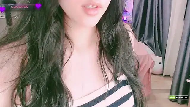 Snapshot of Na_baby chatting on 09-10-25, 03:12 Na baby online show from 09-10-25, 03:12