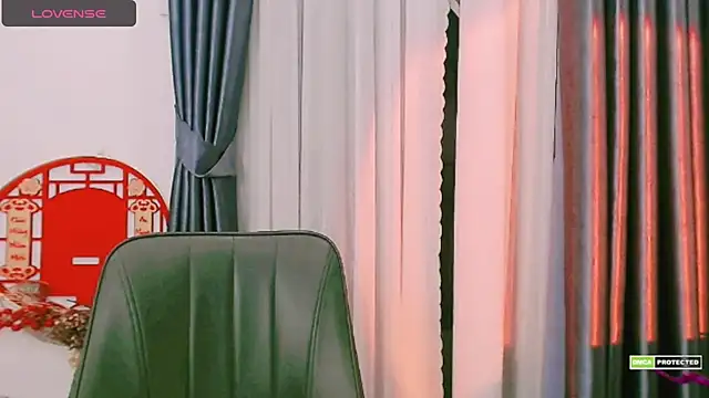 Snapshot of Na_baby chatting on 10-23-25, 03:55 Na baby online show from 10-23-25, 03:55