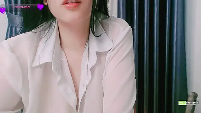 Snapshot of Na_baby chatting on 12-17-25, 02:12 Na baby online show from 12-17-25, 02:12