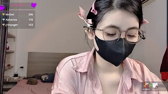 Snapshot of Na_baby chatting on 01-06-26, 07:28 Na baby online show from 01-06-26, 07:28