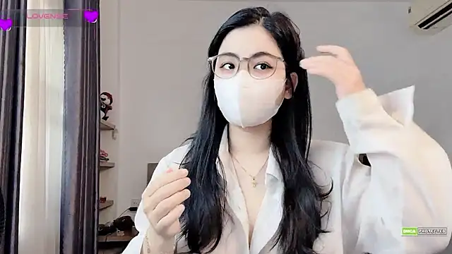 Snapshot of Na_baby chatting on 02-21-26, 11:28 Na baby online show from 02-21-26, 11:28