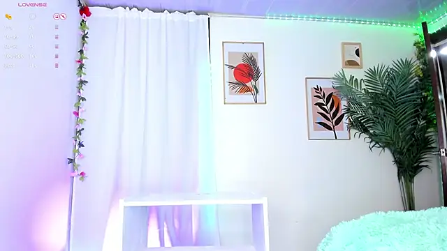 Valeria Thompson1 online show from 01-21-25, 02:33