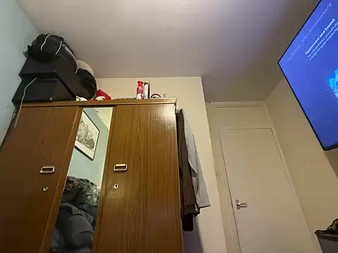 Snapshot of Tattooednakedguy chatting on 01-16-25, 11:59 Tattooednakedguy online show from 01-16-25, 11:59