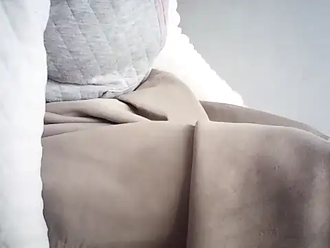 Snapshot of nolame18xxx chatting on 02-03-26, 08:08 nolame18xxx online show from 02-03-26, 08:08