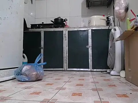 Snapshot of nolame18xxx chatting on 02-10-26, 12:26 nolame18xxx online show from 02-10-26, 12:26