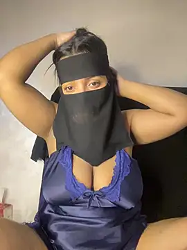 Snapshot of Narimane_maroc chatting on 07-16-26, 02:39 Narimane maroc online show from 07-16-26, 02:39