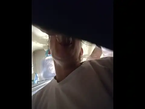 ILUV2TUCHMYKITTY online show from 11-09-25, 01:53