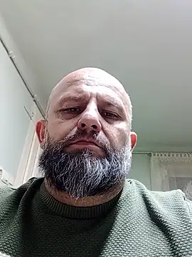 Snapshot of AlexandruCsaba chatting on 01-13-26, 09:31 AlexandruCsaba online show from 01-13-26, 09:31