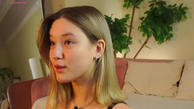 Snapshot of JessRosen chatting on 02-26-26, 03:38 JessRosen online show from 02-26-26, 03:38