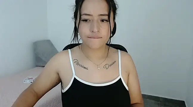 Snapshot of jjulietha95 chatting on 12-04-24, 06:11 jjulietha95 online show from 12-04-24, 06:11