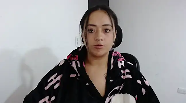 Snapshot of jjulietha95 chatting on 02-08-25, 05:08 jjulietha95 online show from 02-08-25, 05:08