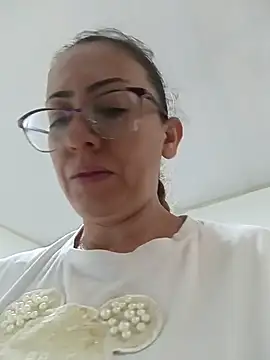 miss hanna07 online show from 11-28-25, 08:00