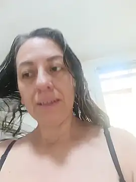 Snapshot of miss_hanna07 chatting on 07-04-26, 03:51 miss hanna07 online show from 07-04-26, 03:51