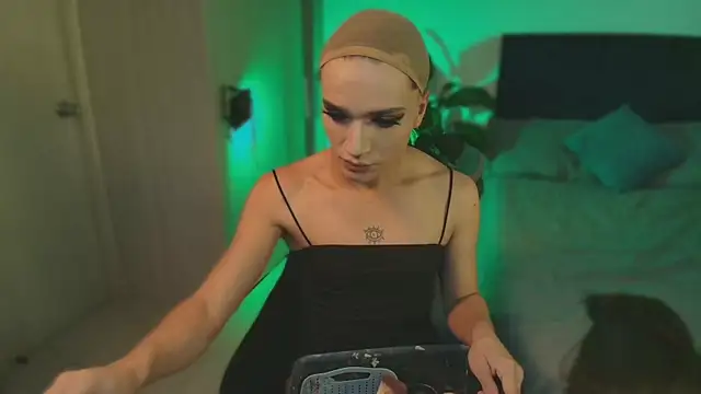 Snapshot of pansuggarofficial chatting on 10-05-25, 07:01 pansuggarofficial online show from 10-05-25, 07:01