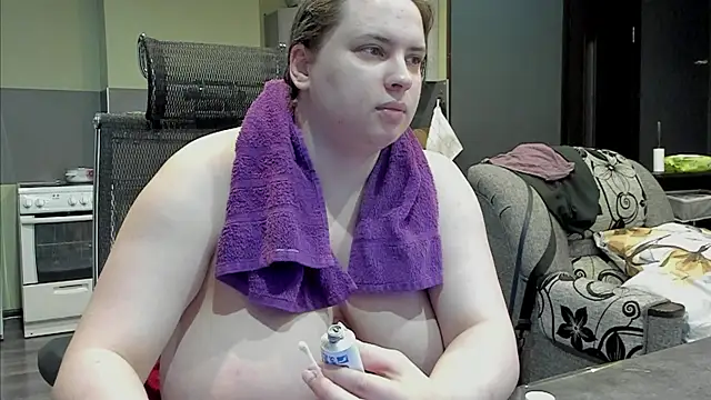 Snapshot of 1lindsey1 chatting on 03-04-25, 06:18 1lindsey1 online show from 03-04-25, 06:18