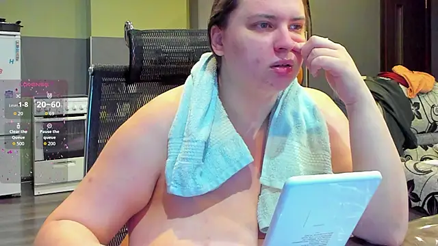 Snapshot of 1lindsey1 chatting on 09-27-25, 02:05 1lindsey1 online show from 09-27-25, 02:05