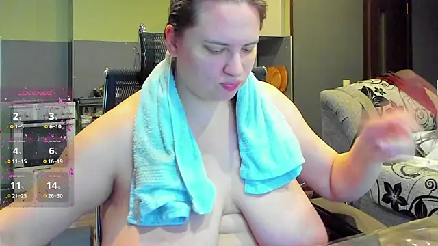 Snapshot of 1lindsey1 chatting on 10-06-25, 05:54 1lindsey1 online show from 10-06-25, 05:54