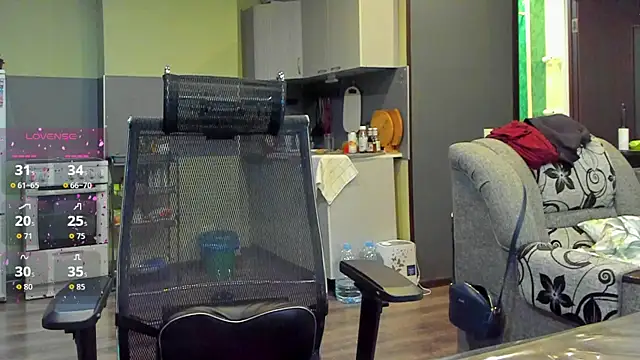 Snapshot of 1lindsey1 chatting on 11-14-25, 12:15 1lindsey1 online show from 11-14-25, 12:15