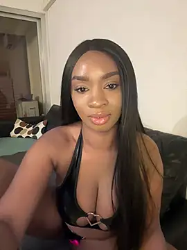 Snapshot of Priskaa chatting on 01-09-25, 11:45 Priskaa online show from 01-09-25, 11:45