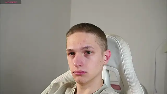 dustyn fox online show from 02-28-25, 06:52