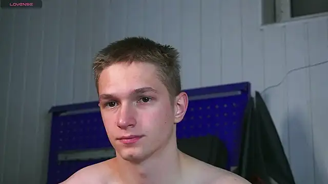 dustyn fox online show from 11-06-25, 03:35