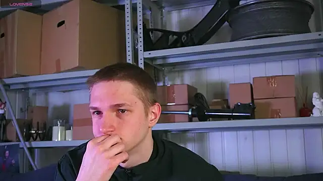 dustyn fox online show from 04-10-26, 07:02