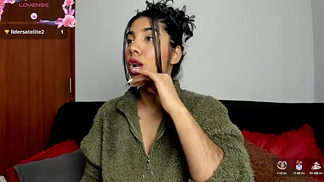 Snapshot of jasmine_bunny_ chatting on 01-23-25, 06:14 jasmine bunny online show from 01-23-25, 06:14