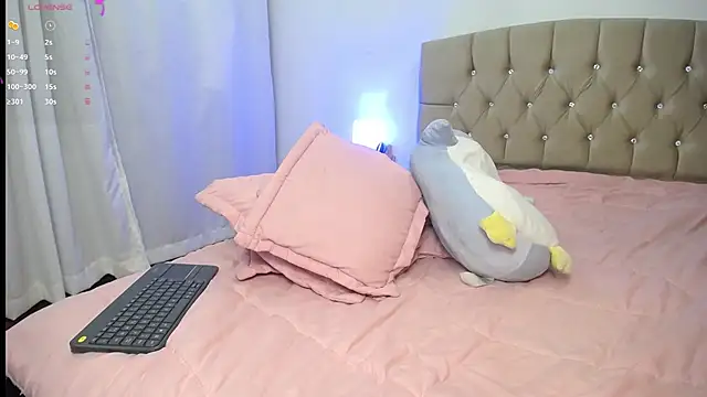 zoe alanaa online show from 12-20-24, 04:20