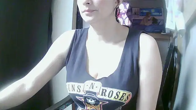 Snapshot of Jennys_room_77 chatting on 07-07-26, 08:35 Jennys room 77 online show from 07-07-26, 08:35