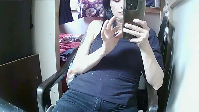 Snapshot of Jennys_room_77 chatting on 07-18-26, 08:12 Jennys room 77 online show from 07-18-26, 08:12